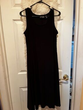 Attitudes by Renee Black Sleeveless Midi Tank Dress